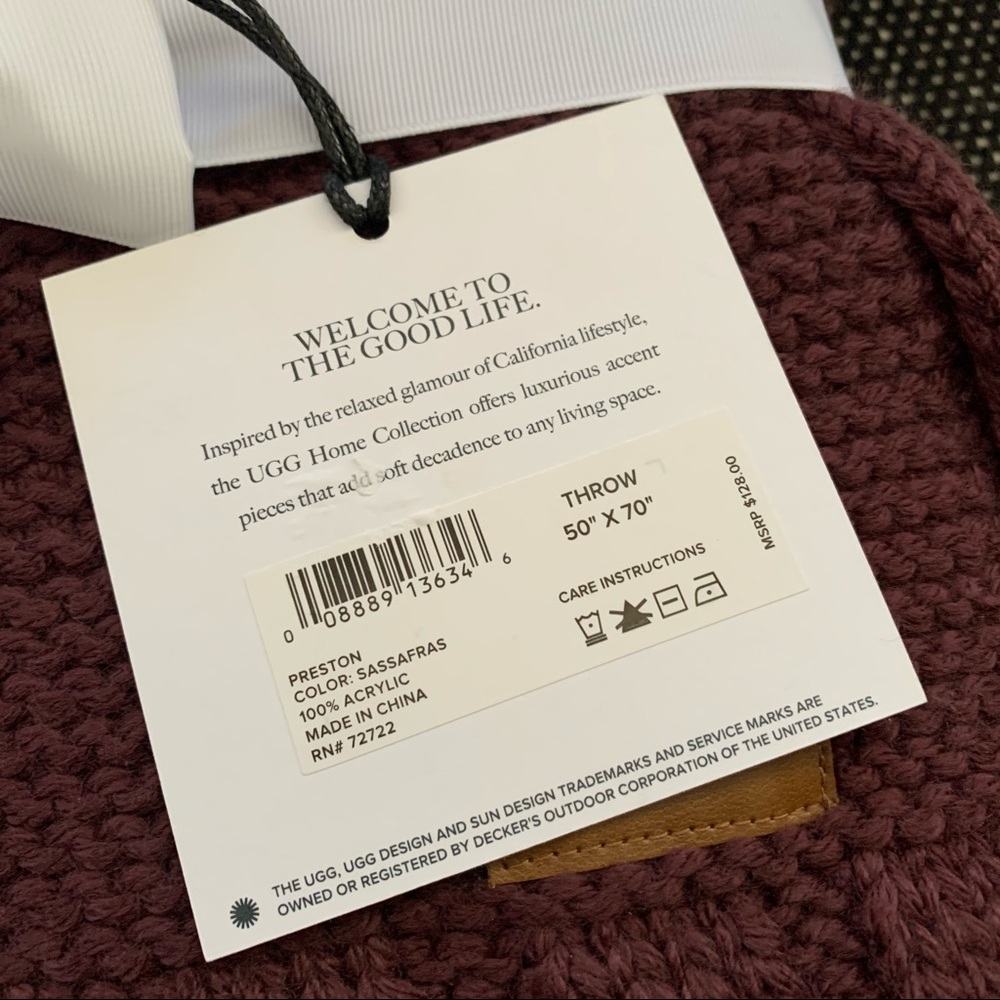 UGG | Preston Sweater Knit Tassel Blanket. FALL - Picture 6 of 8
